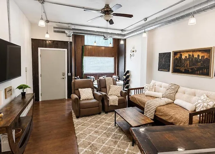 Ferienhaus South Side Flats Gem - Near Downtown *