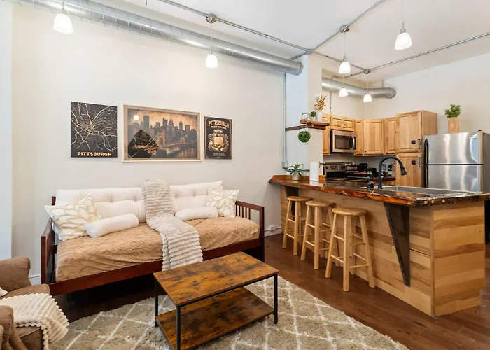 South Side Flats Gem - Near Downtown Ferienhaus *